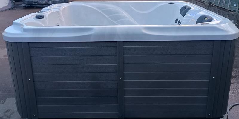 Twin Joys 3 Person 1 Seater 2 Lounger Hot Tub - Image 14