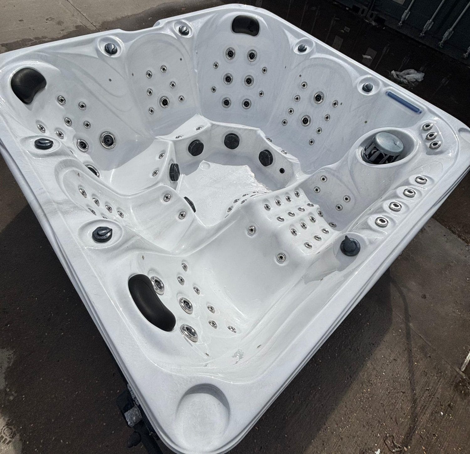 Swanboro Single Lounger Spa