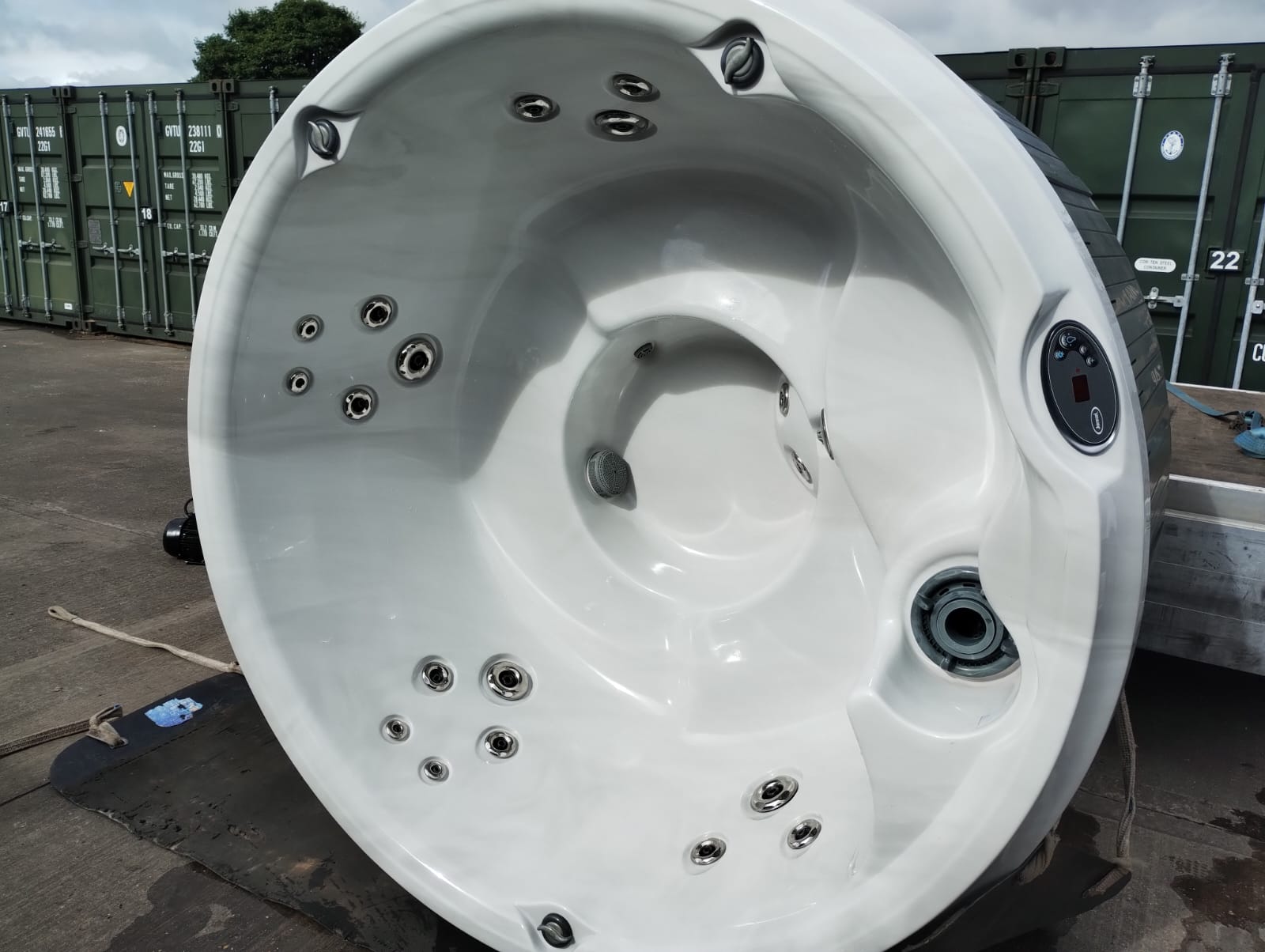 Jacuzzi J-210 - Image 4
