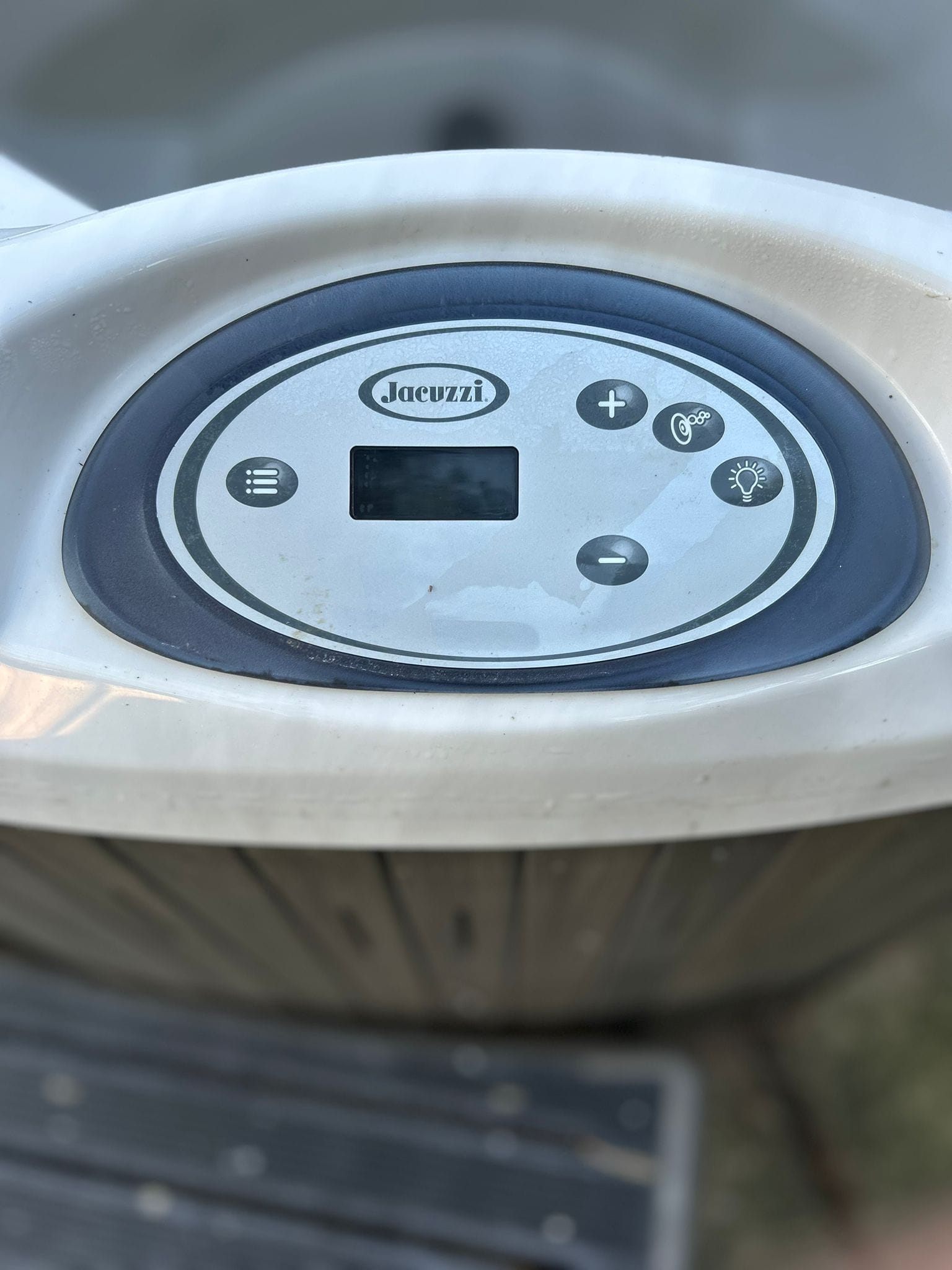 Jacuzzi J-210 - Image 6