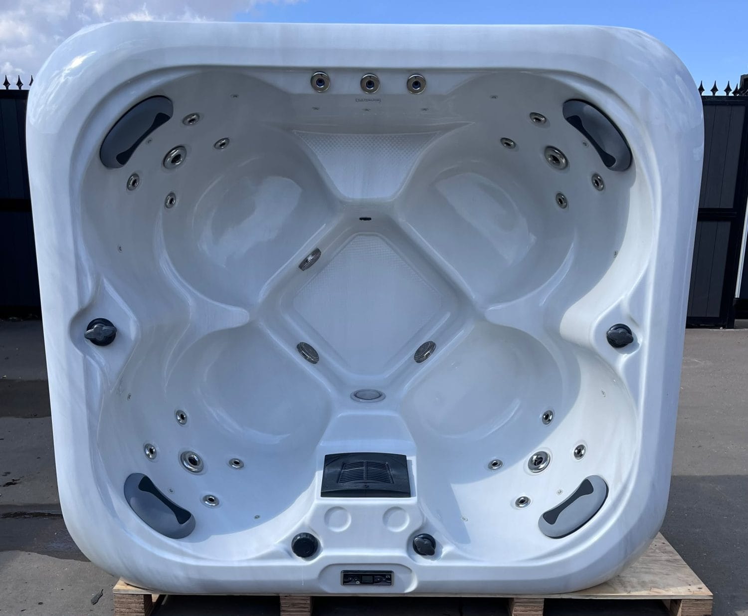 Retreat Pro V1