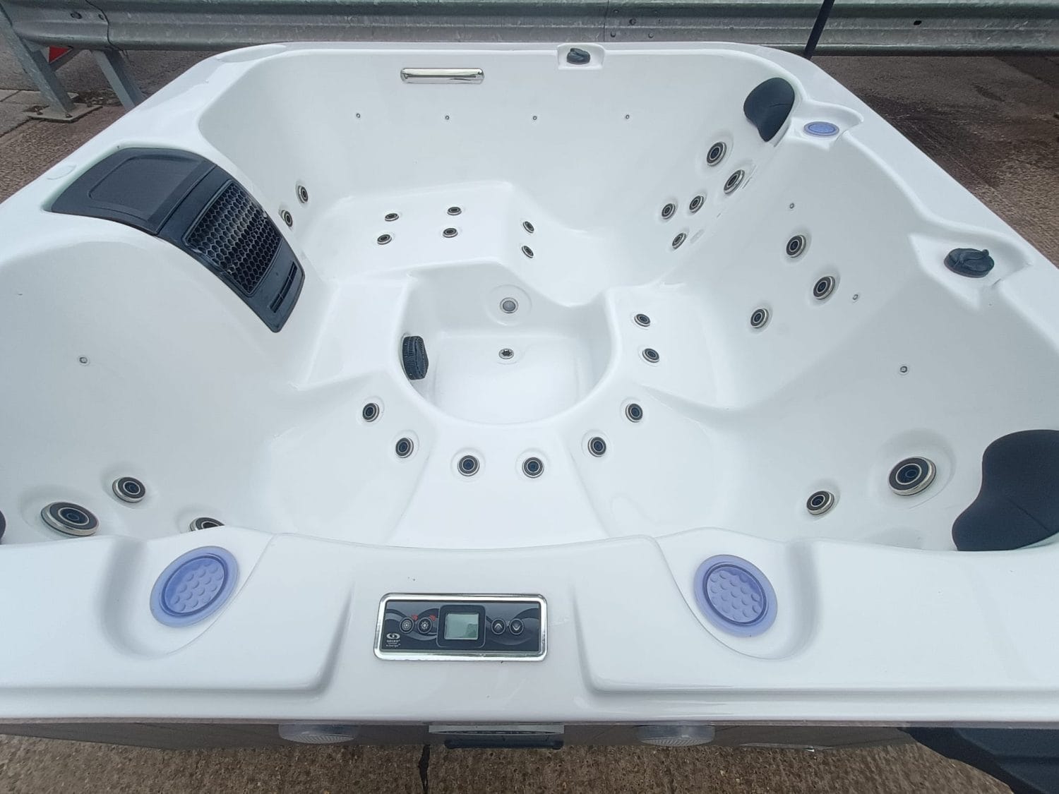 Apollo Single Lounger
