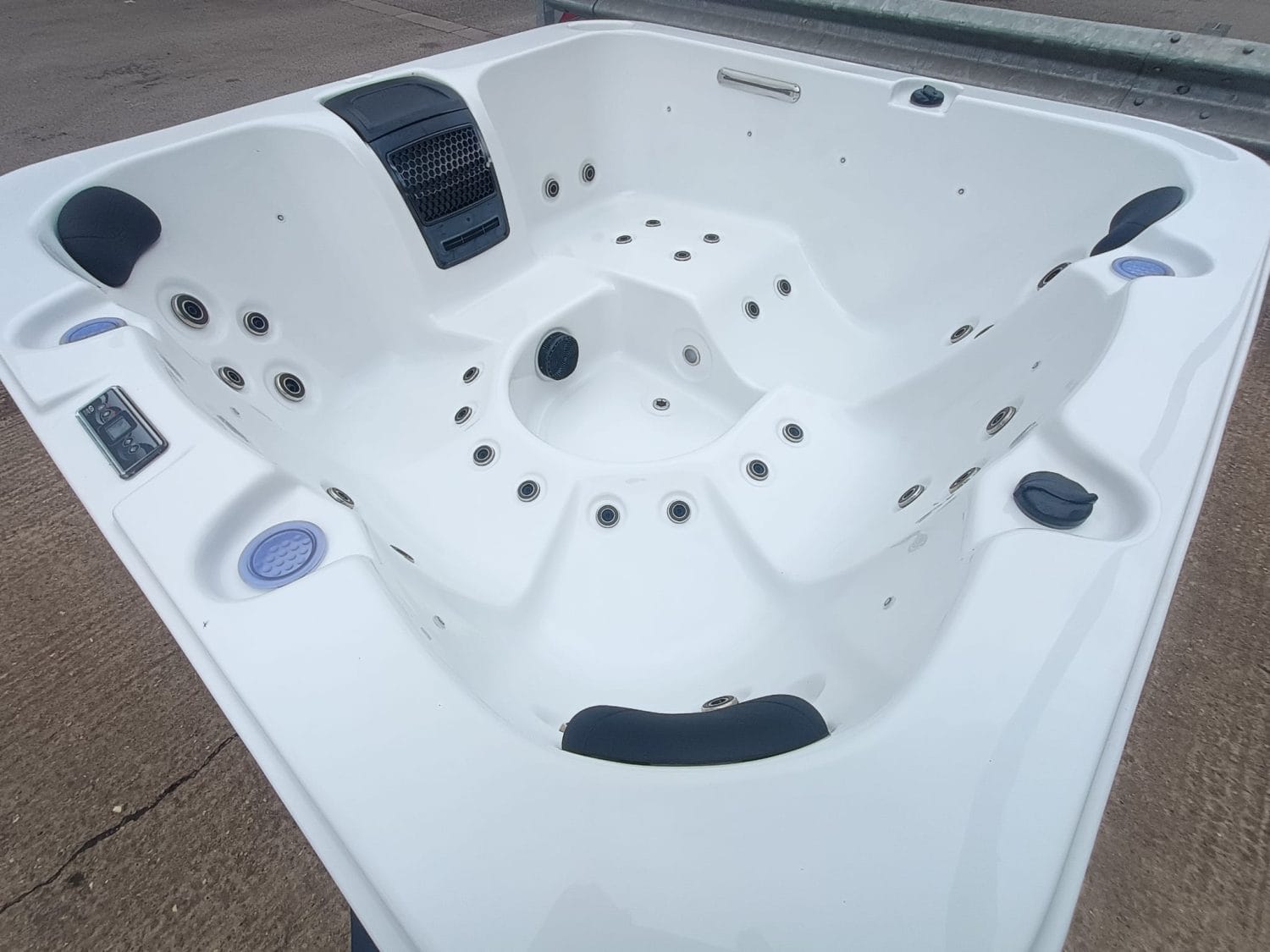 Apollo Single Lounger