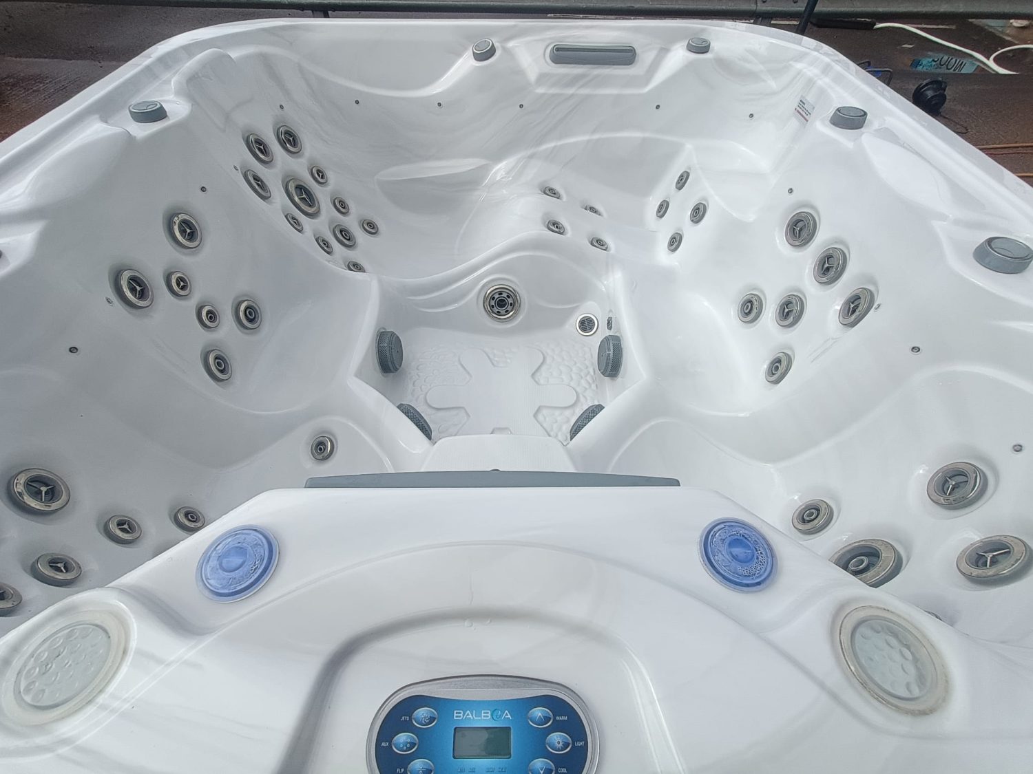 Hydro Active Spas SB366L LUX
