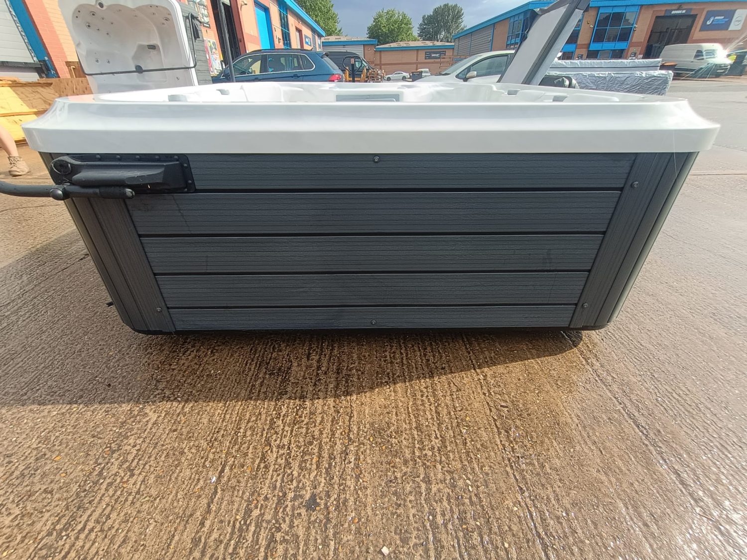 Hydro Active Spas SB366L LUX