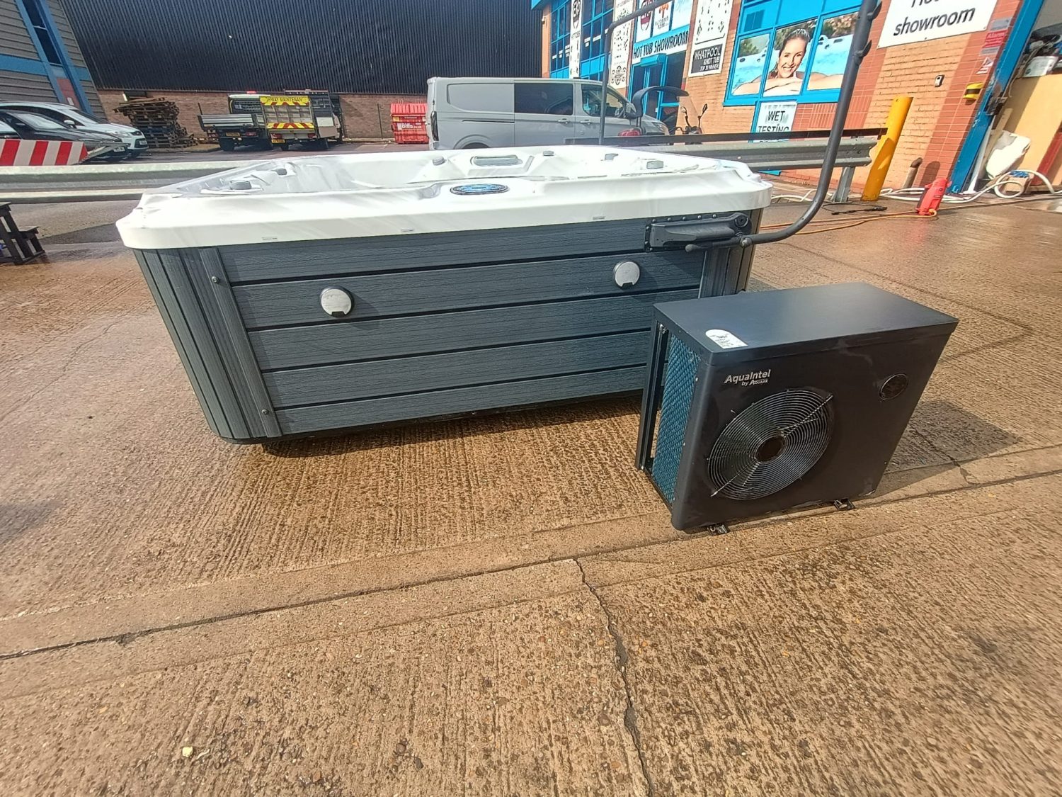 Hydro Active Spas SB366L LUX