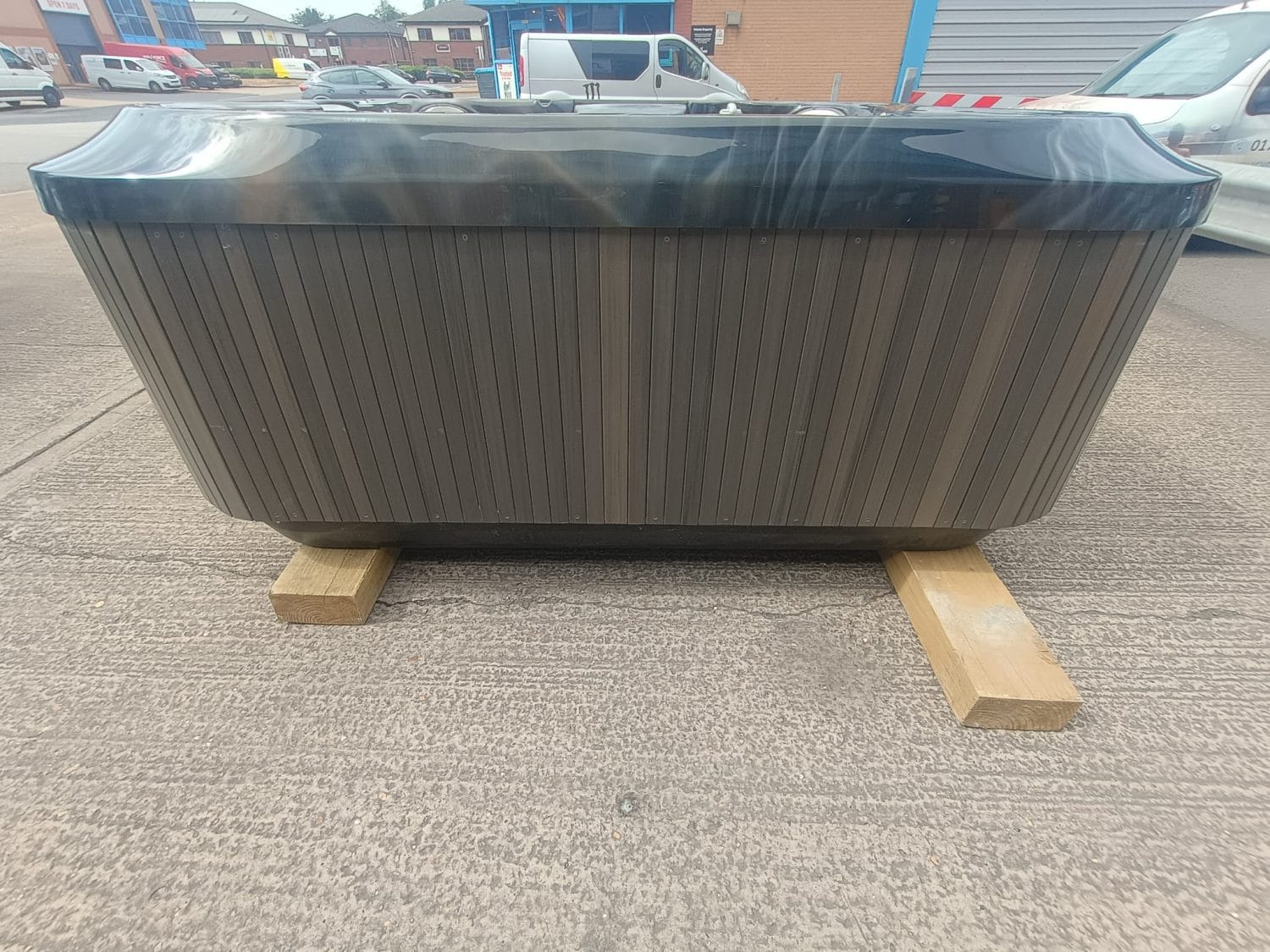 Jacuzzi J335