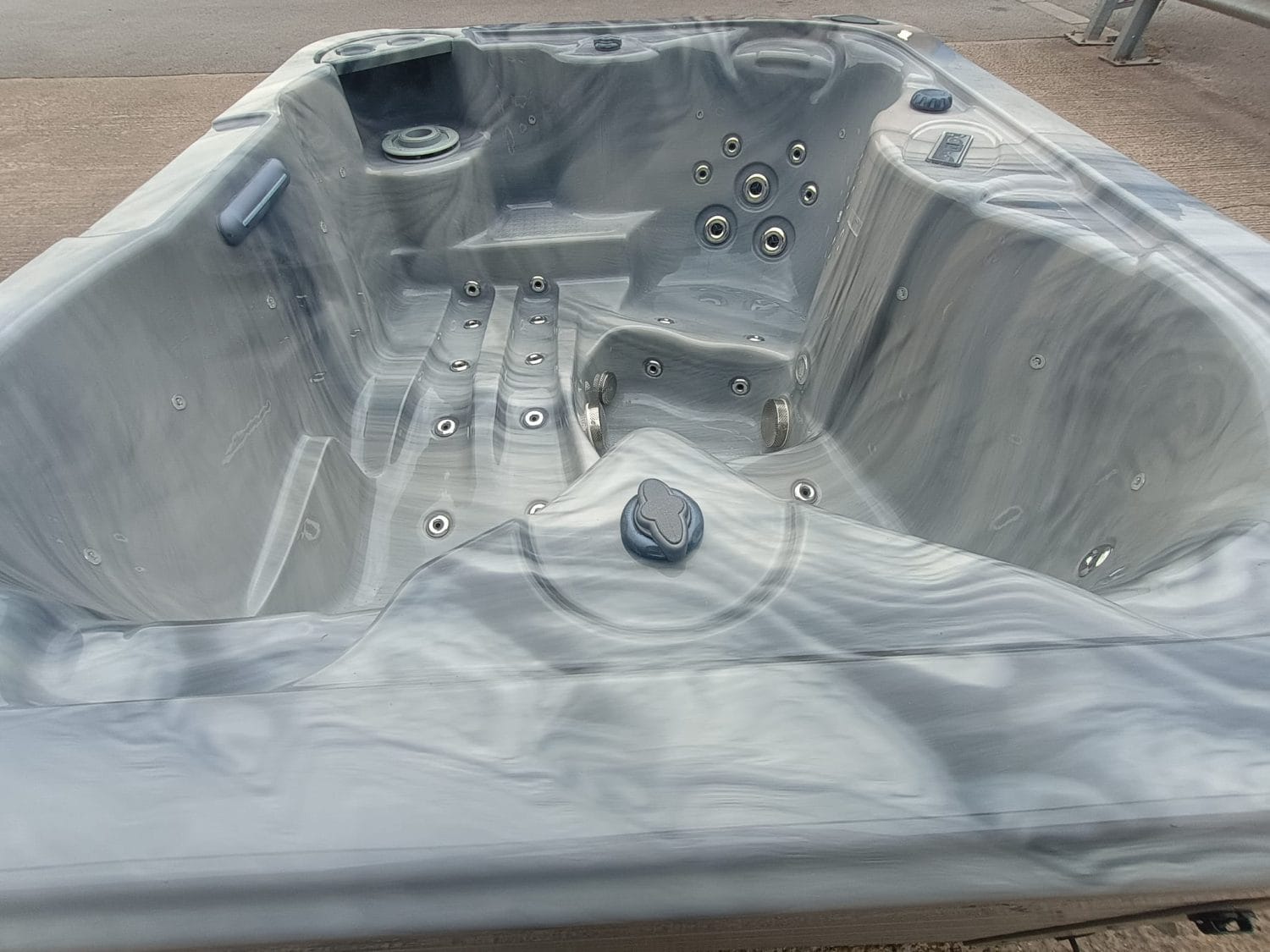 Maui Hot Tub