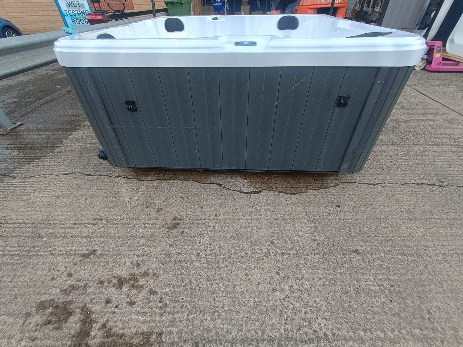 Orca Wave Hot Tub
