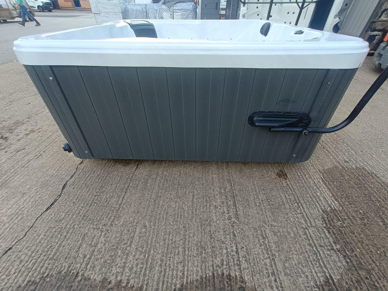 Orca Wave Hot Tub