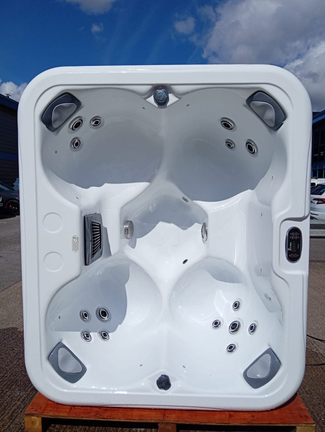 Palm Spas 4 Person