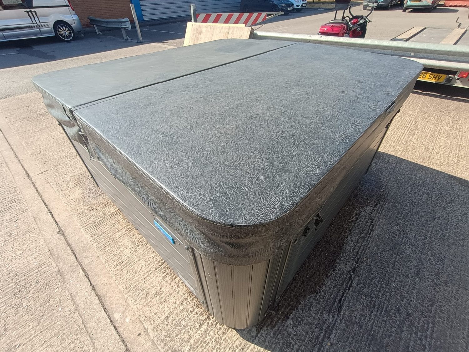 Thermal Hydro Hot Tub