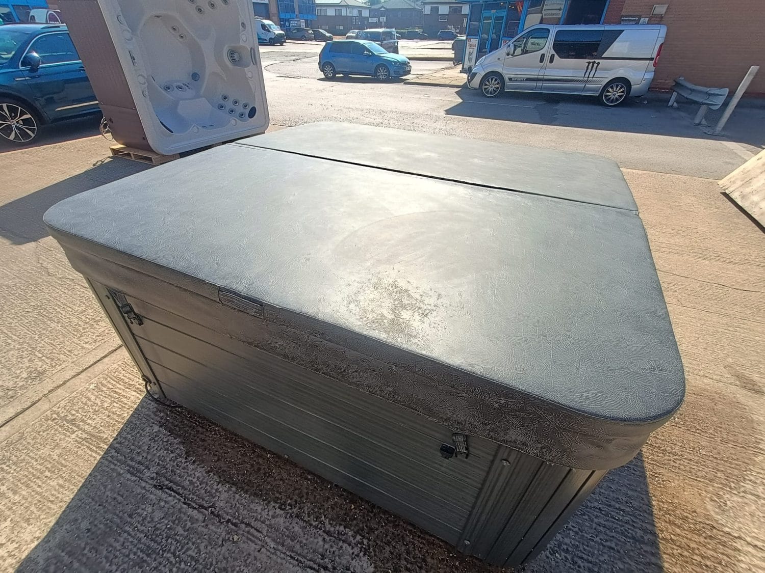Thermal Hydro Hot Tub