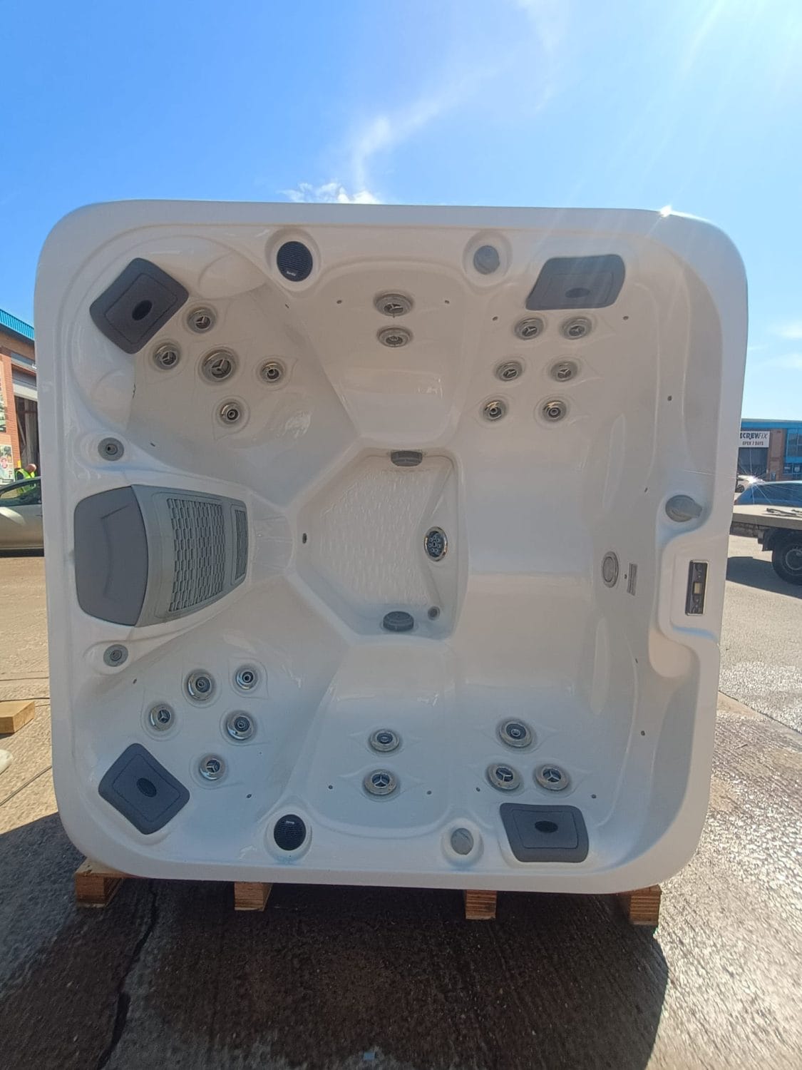 Thermal Hydro Hot Tub