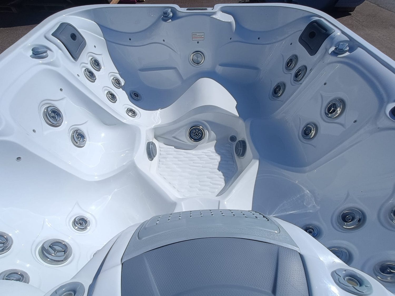 Thermal Hydro Hot Tub