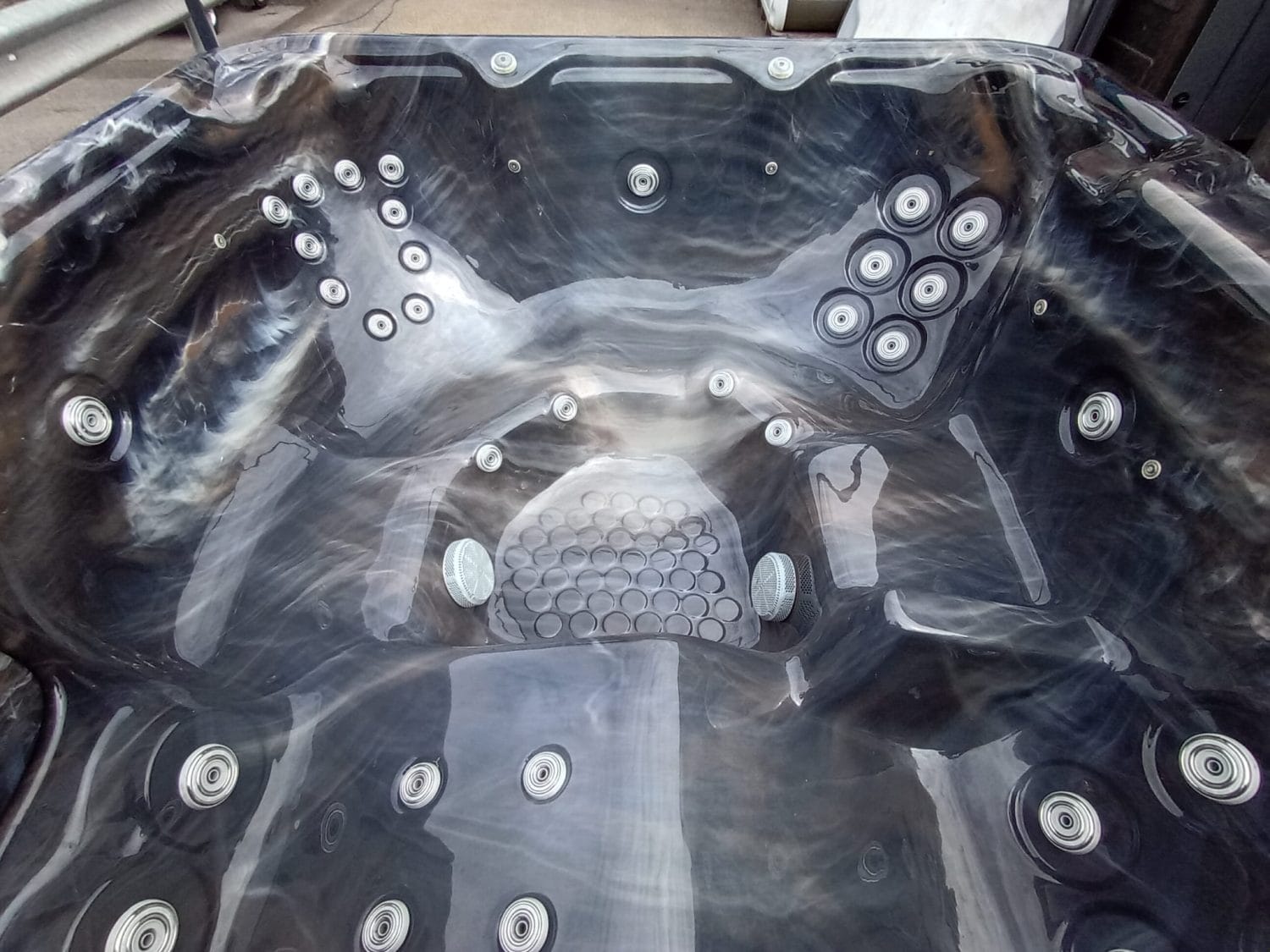 American Style Hot Tub