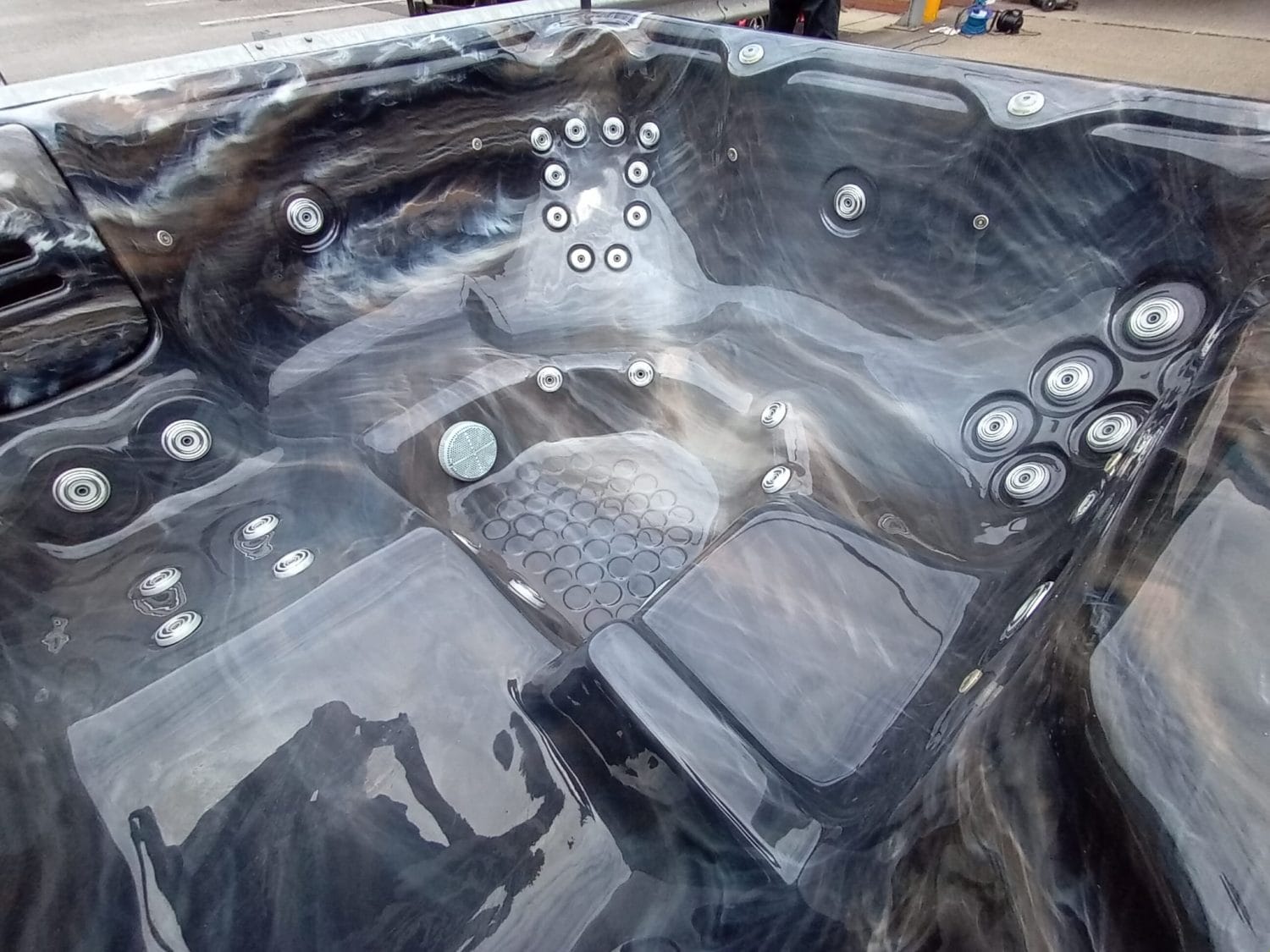 American Style Hot Tub