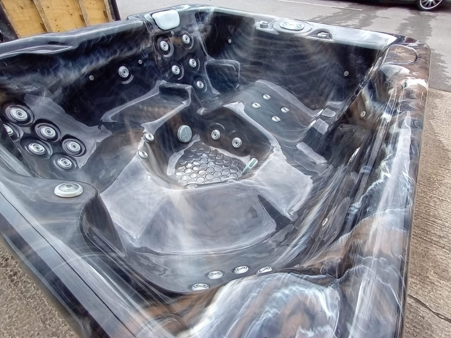 American Style Hot Tub