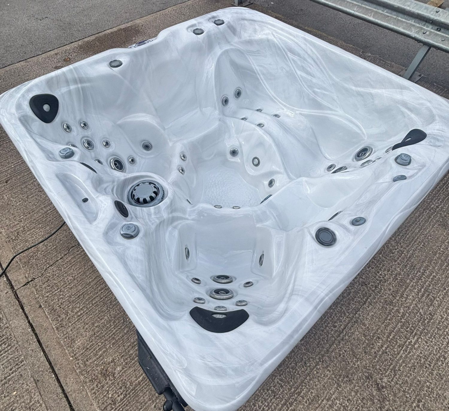 Grizzly Bear Hot Tub