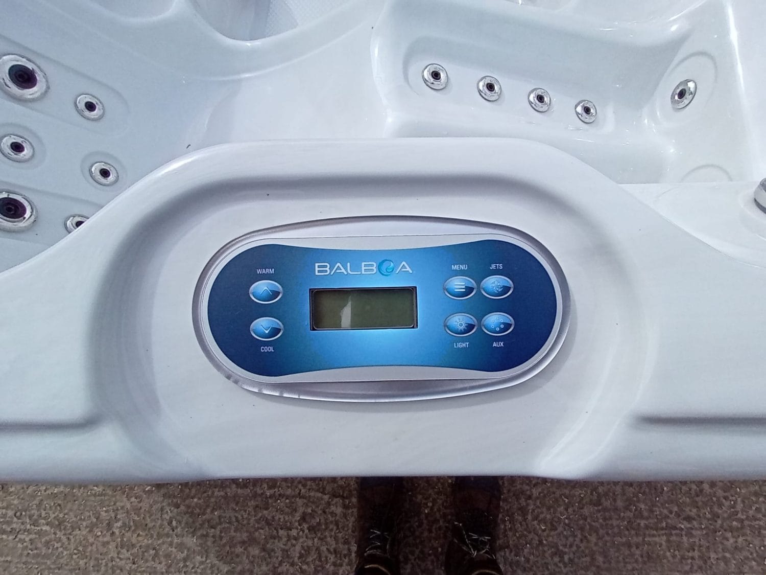 Sky Storm Single V2 6 Person Hot Tub