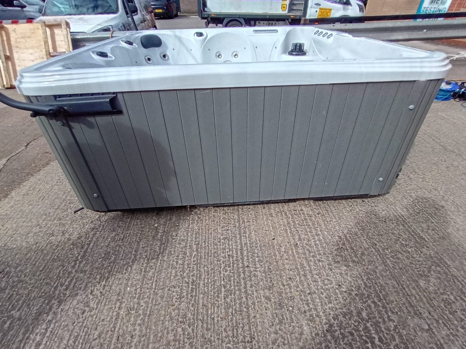 Sky Storm Single V2 6 Person Hot Tub